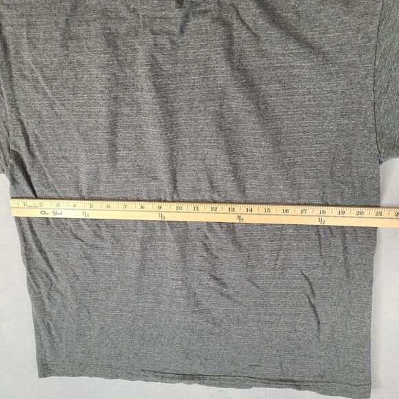 White Stag Montreal Canada Men's T-Shirt Size Large Gray Cotton - Picture 7 of 11